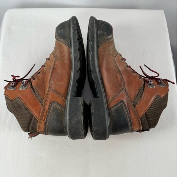 Red Wing BRNR XP 6 Inch Waterproof Safety Toe Boot in Brown Size 8 - Picture 10 of 13